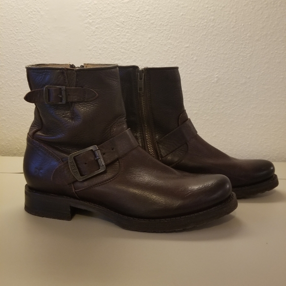 Frye Shoes - Frye Vicky boot bootie size 8
